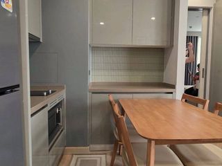 À louer et à vendre 1 chambre condo à Bang Rak, Bangkok