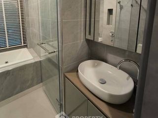 À louer et à vendre 1 chambre condo à Bang Rak, Bangkok