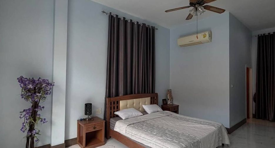 Villa en venta de 4 habitaciones en Bang Lamung, Chonburi