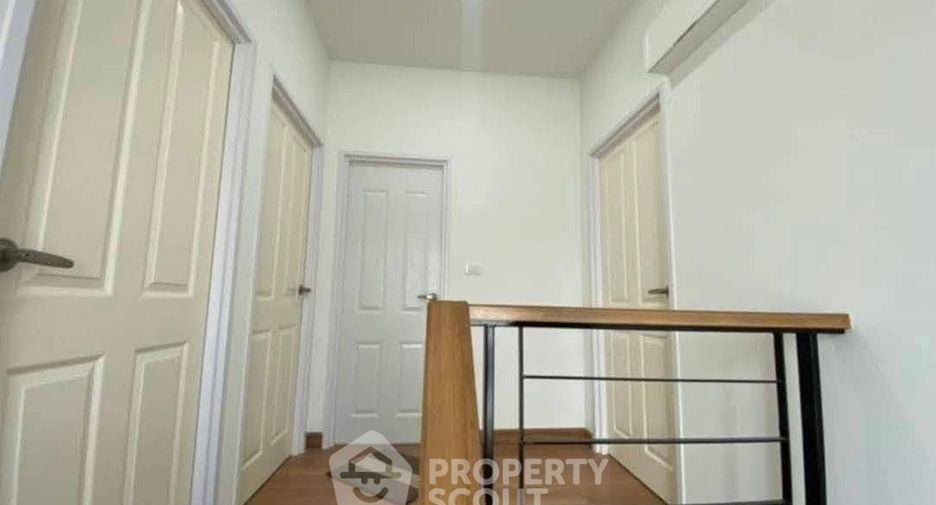 Casa en venta de 4 habitaciones en Bang Khen, Bangkok