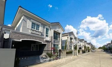 Casa en venta de 4 habitaciones en Bang Khen, Bangkok