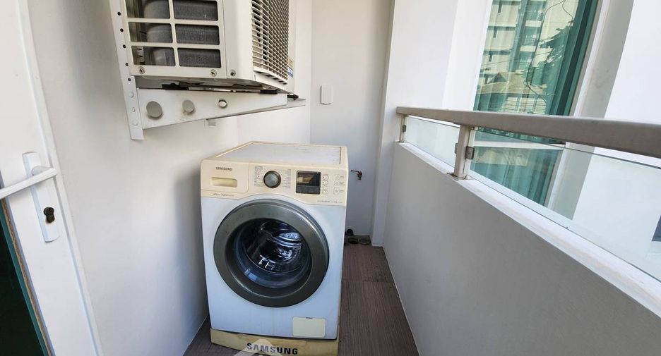 À vendre 2 chambres condo à Watthana, Bangkok