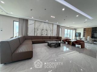 Condo en venta de 4 habitaciones en Watthana, Bangkok