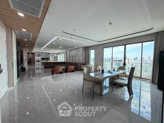 Condo en venta de 4 habitaciones en Watthana, Bangkok