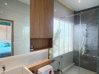 For sale 5 bedrooms villa in Bang Lamung, Chonburi