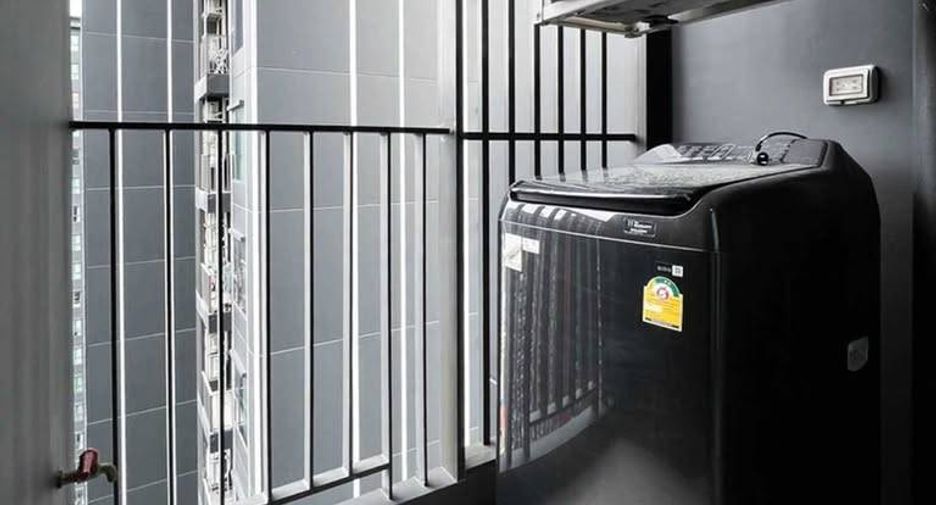Продажа 1 кровать кондо в Хуаи Кхщанг, Бангкок