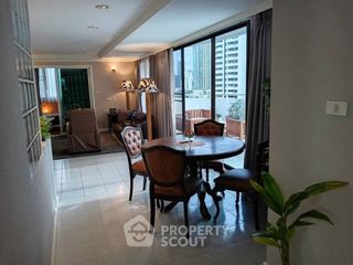 À vendre 2 chambres condo à Watthana, Bangkok