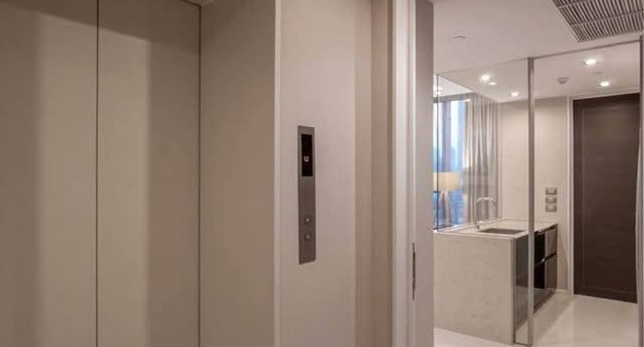 For sale 2 bedrooms condo in Sathon, Bangkok