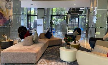 For rent and for sale 2 bedrooms condo in Huai Khwang, Bangkok