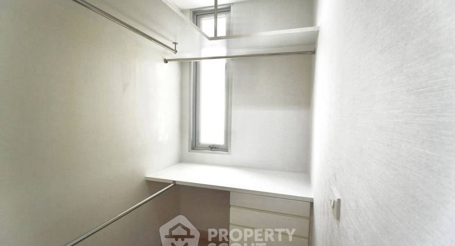 For rent and for sale 2 bedrooms condo in Pathum Wan, Bangkok