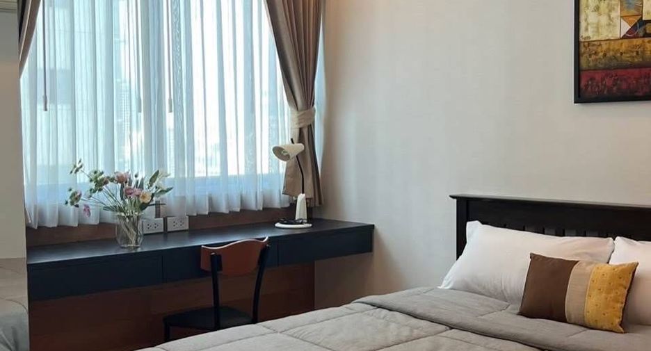 For rent and for sale 2 bedrooms condo in Pathum Wan, Bangkok