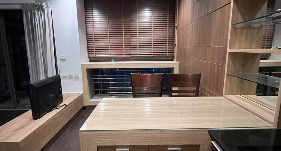 Продажа 1 кровать кондо в Ратчатхещи, Бангкок