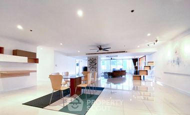 À vendre 3 chambres condo à Watthana, Bangkok