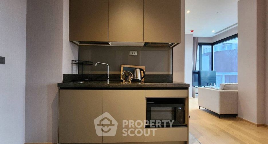 For rent and for sale 2 bedrooms condo in Huai Khwang, Bangkok