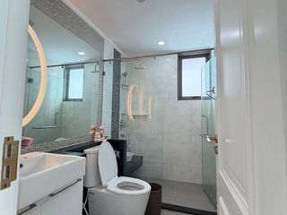 Condo en venta de 4 habitaciones en Watthana, Bangkok