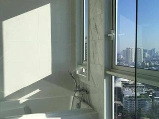 À vendre 2 chambres condo à Watthana, Bangkok