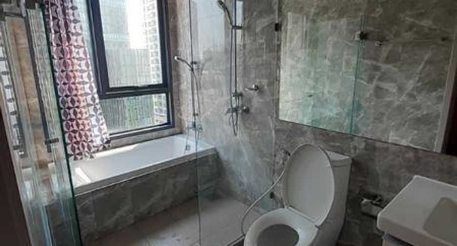 Продажа 2 спальни кондо в Патхум Щан, Бангкок