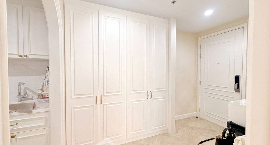 Condo en venta de 2 habitaciones en Yan Nawa, Bangkok