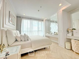 À vendre 2 chambres condo à Yan Nawa, Bangkok