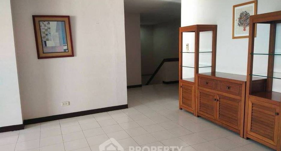 For rent and for sale 2 bedrooms condo in Si Racha, Chonburi