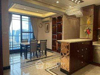 出售 2 卧室 公寓 在 Din Daeng, 曼谷