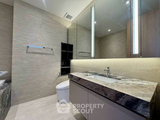 For sale 2 ベッドルーム condo in Phaya Thai, Bangkok