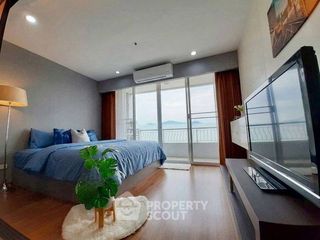 For sale 2 bedrooms condo in Si Racha, Chonburi