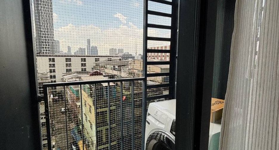 For sale 1 bed condo in Phra Khanong, Bangkok