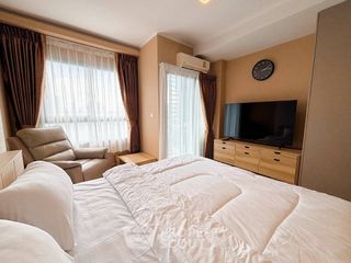 For sale 1 bed condo in Phra Khanong, Bangkok