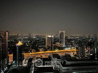 Condo en venta de 4 habitaciones en Watthana, Bangkok