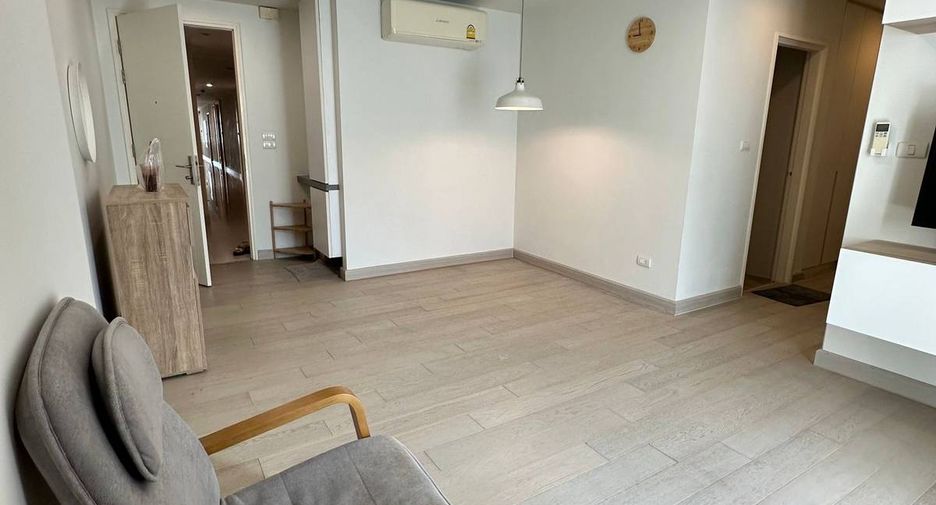 For sale 2 bedrooms condo in Khlong San, Bangkok