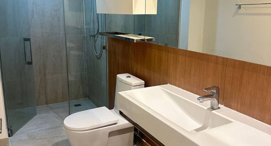 For sale 2 bedrooms condo in Khlong San, Bangkok