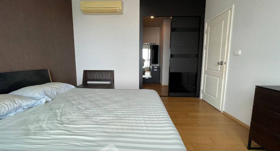 For sale 1 bed condo in Khlong San, Bangkok