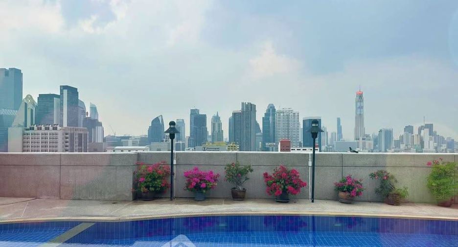 À vendre 2 chambres condo à Watthana, Bangkok