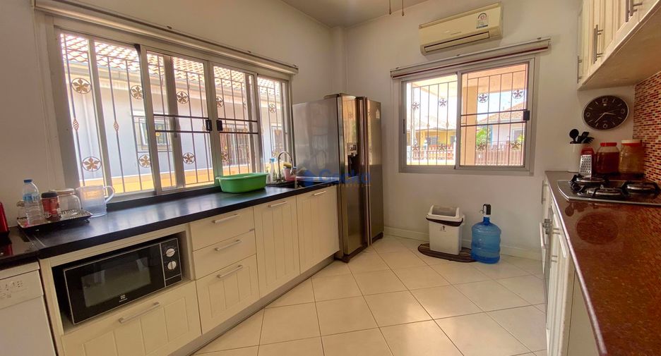 For sale 3 bedrooms house in Bang Lamung, Chonburi