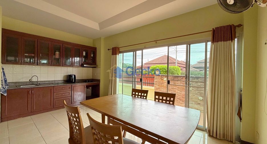 Casa en alquiler de 2 habitaciones en Bang Lamung, Chonburi