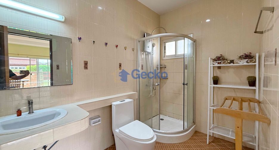 Casa en alquiler de 2 habitaciones en Bang Lamung, Chonburi