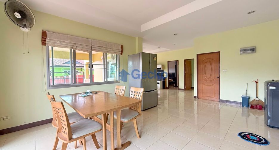 Casa en alquiler de 2 habitaciones en Bang Lamung, Chonburi
