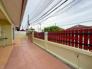 À louer 2 chambres maison à Bang Lamung, Chonburi