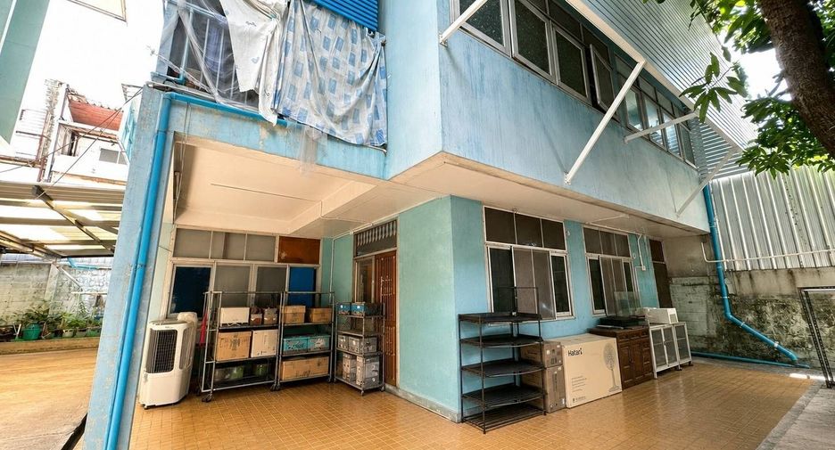 For sale 7 bedrooms house in Din Daeng, Bangkok