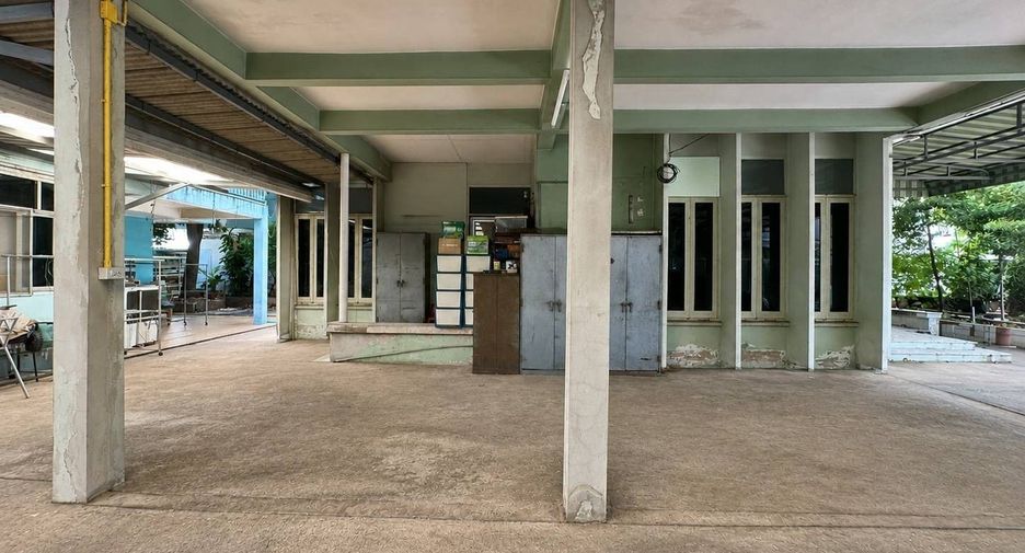 For sale 7 bedrooms house in Din Daeng, Bangkok