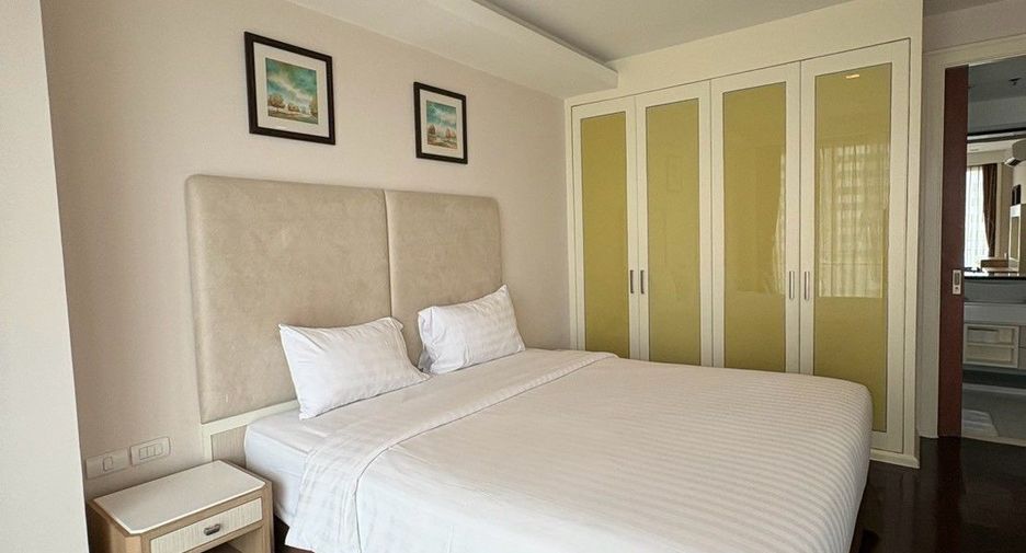 For rent 2 bedrooms apartment in Khlong Toei, Bangkok