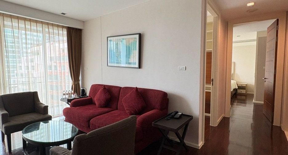 For rent 2 bedrooms apartment in Khlong Toei, Bangkok