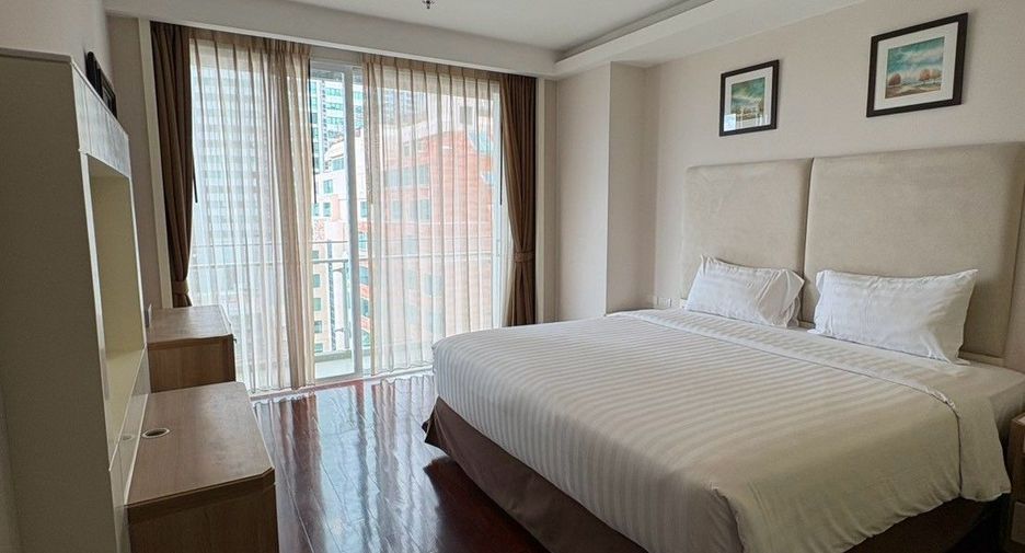 For rent 2 bedrooms apartment in Khlong Toei, Bangkok