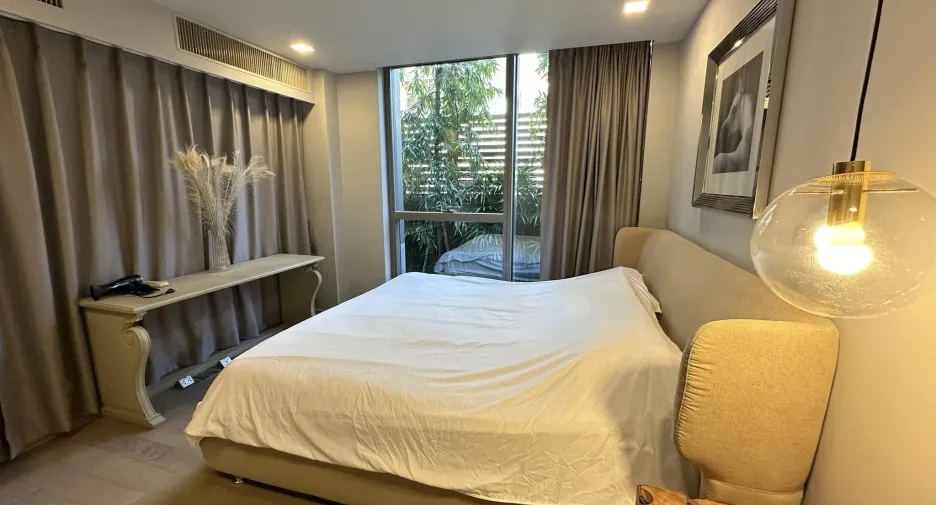 For rent 3 bedrooms condo in Watthana, Bangkok
