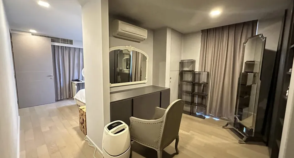 For rent 3 bedrooms condo in Watthana, Bangkok