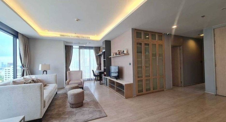 Condo en alquiler de 3 habitaciones en Watthana, Bangkok