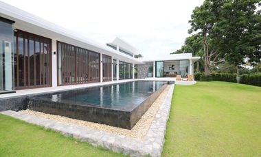 For sale 3 ベッドルーム villa in Bang Saray, Pattaya