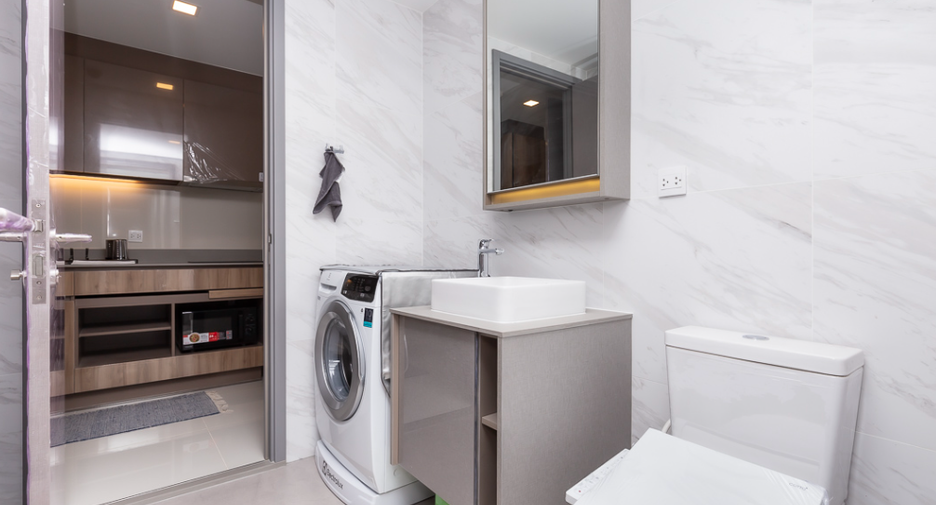 For sale 1 bed condo in Watthana, Bangkok