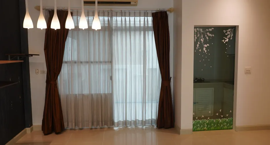 Casa adosada en venta de 3 habitaciones en Mueang Samut Prakan, Samut Prakan
